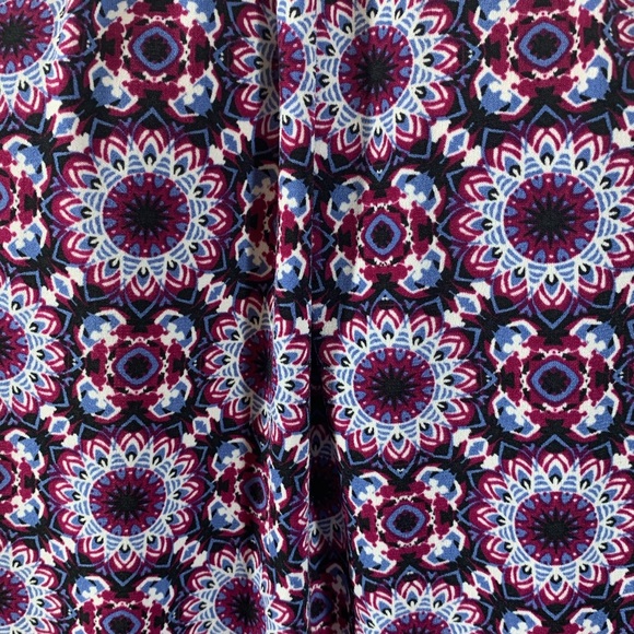 3/$30 - Jones New York Kaleidoscope Top Sz M - Picture 6 of 9